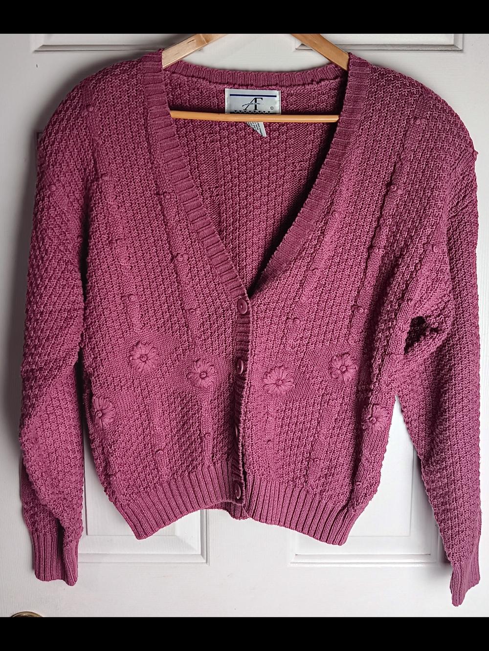 Vintage Accordeon Size Medium Textured Floral Knit Cardigan Sweater Mauve 90s